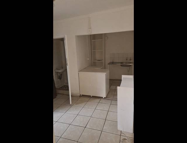4 BEDROOM HOUSE FOR SALE IN SOPHIATOWN